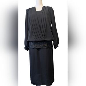 Vintage 1980s Lawrence Montréal Long Sleeved Drop Waist Plunging Pleats Dress
